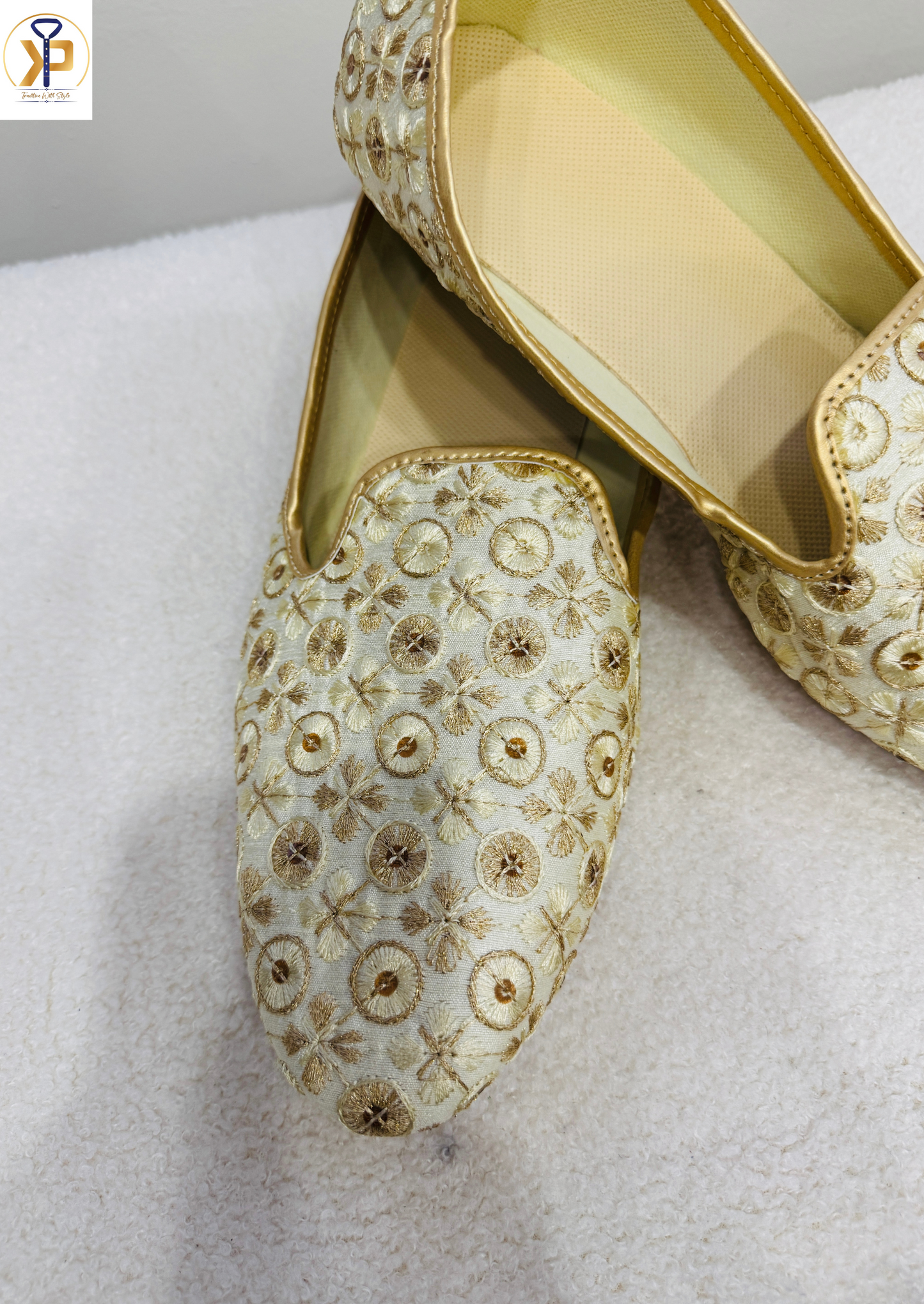 KPL0011 Gold Design Work Jutti - Kurtapyjama.ca