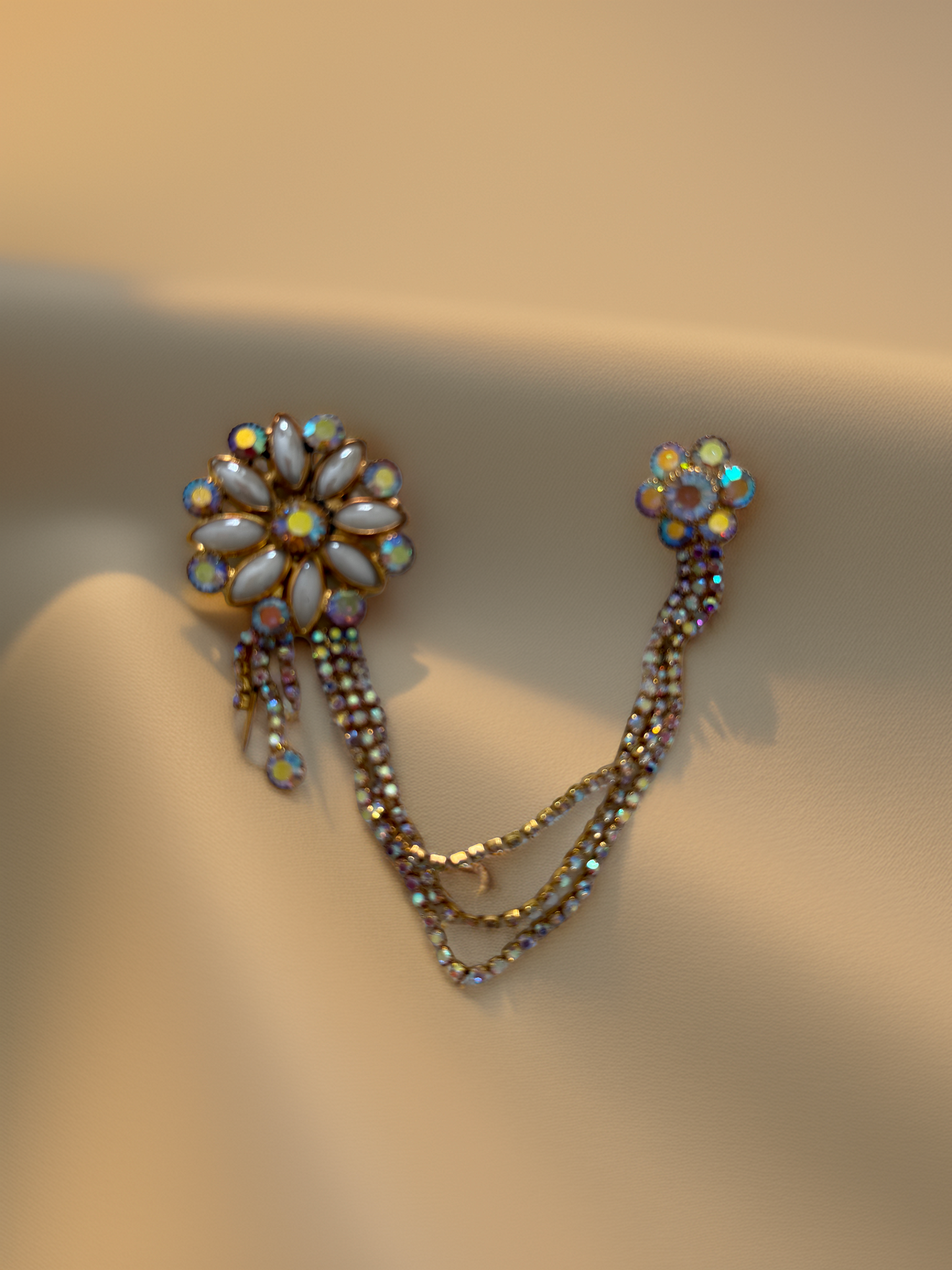 KPB0011 Royal Gold Crystal Chain Flower Brooch For Men