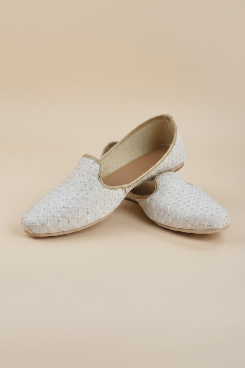 KPL0070 Off White with Chips Jutti