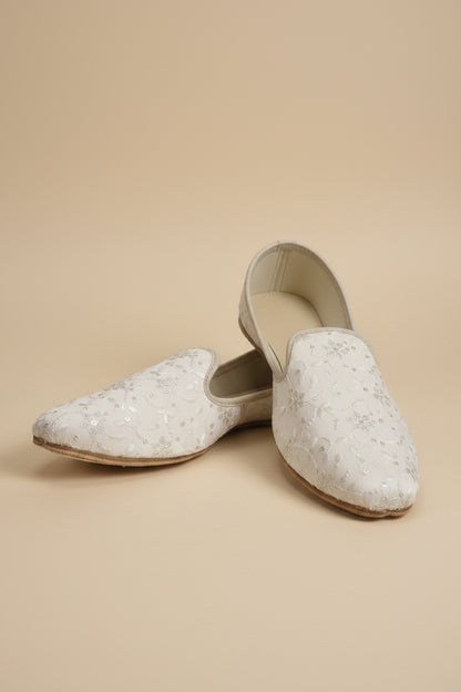 KPL0076 Ivory Floral Threadwork Jutti for Men