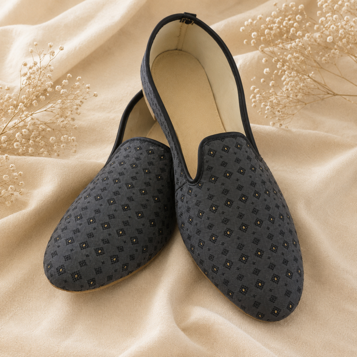 dark blue jutti