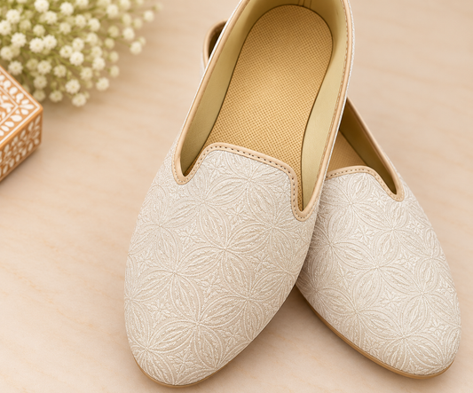 KPL0094 Ivory & Cream Floral Mandala Embroidered Jutti For Men