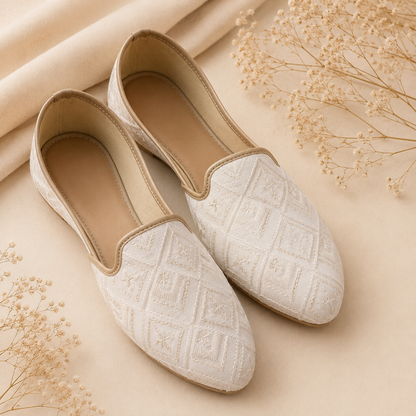 diamond design white jutti