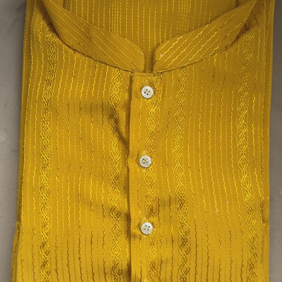 video of yellow kurta